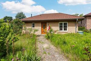 Großzügiges Grundstück mit Einfamilienhaus in Berlin-Mahlsdorf