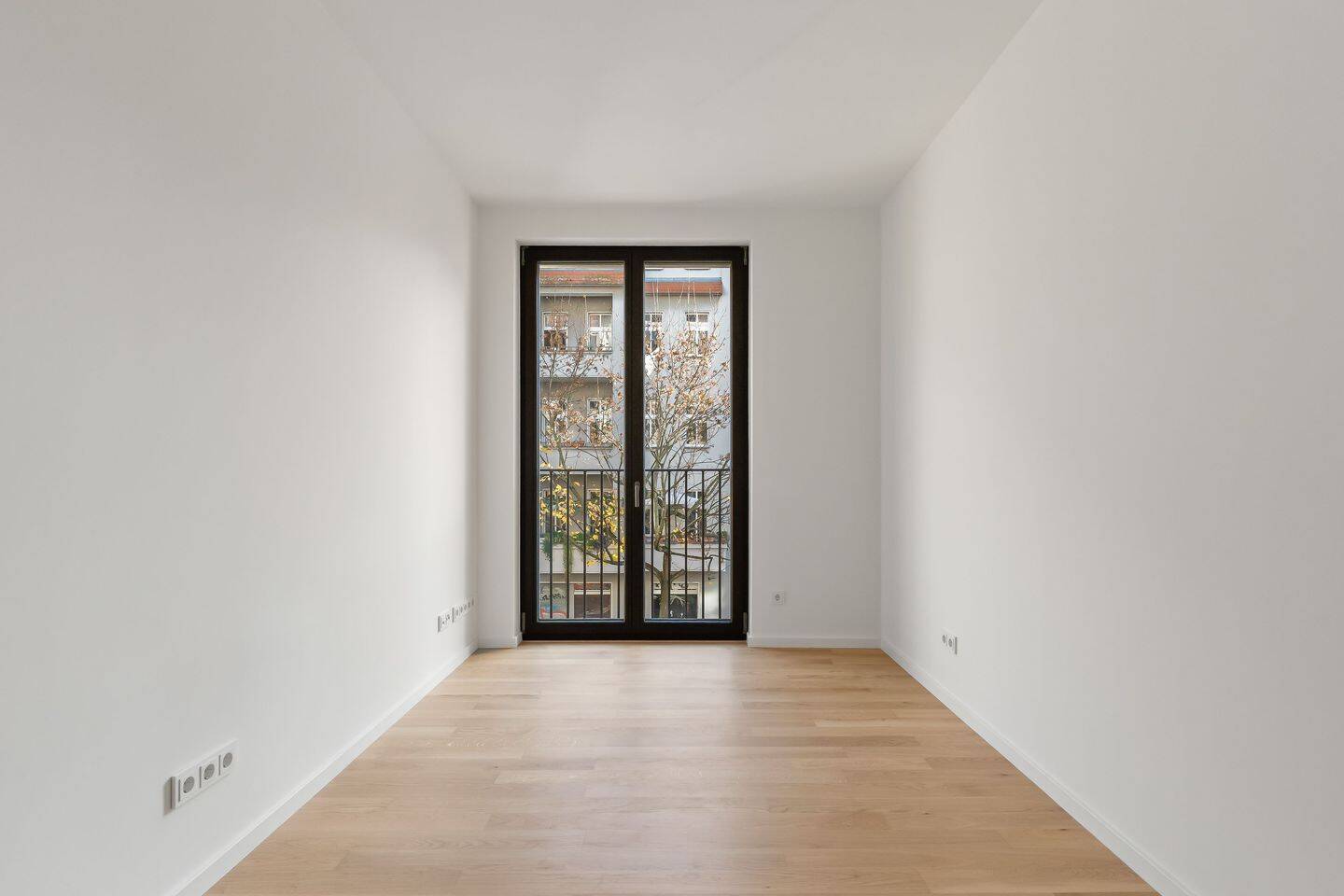Moderne 4-Zimmer-Neubauwohnung mit Süd-Balkon im begehrten Helmholtzkiez – Berlin – Vorschaubild 9