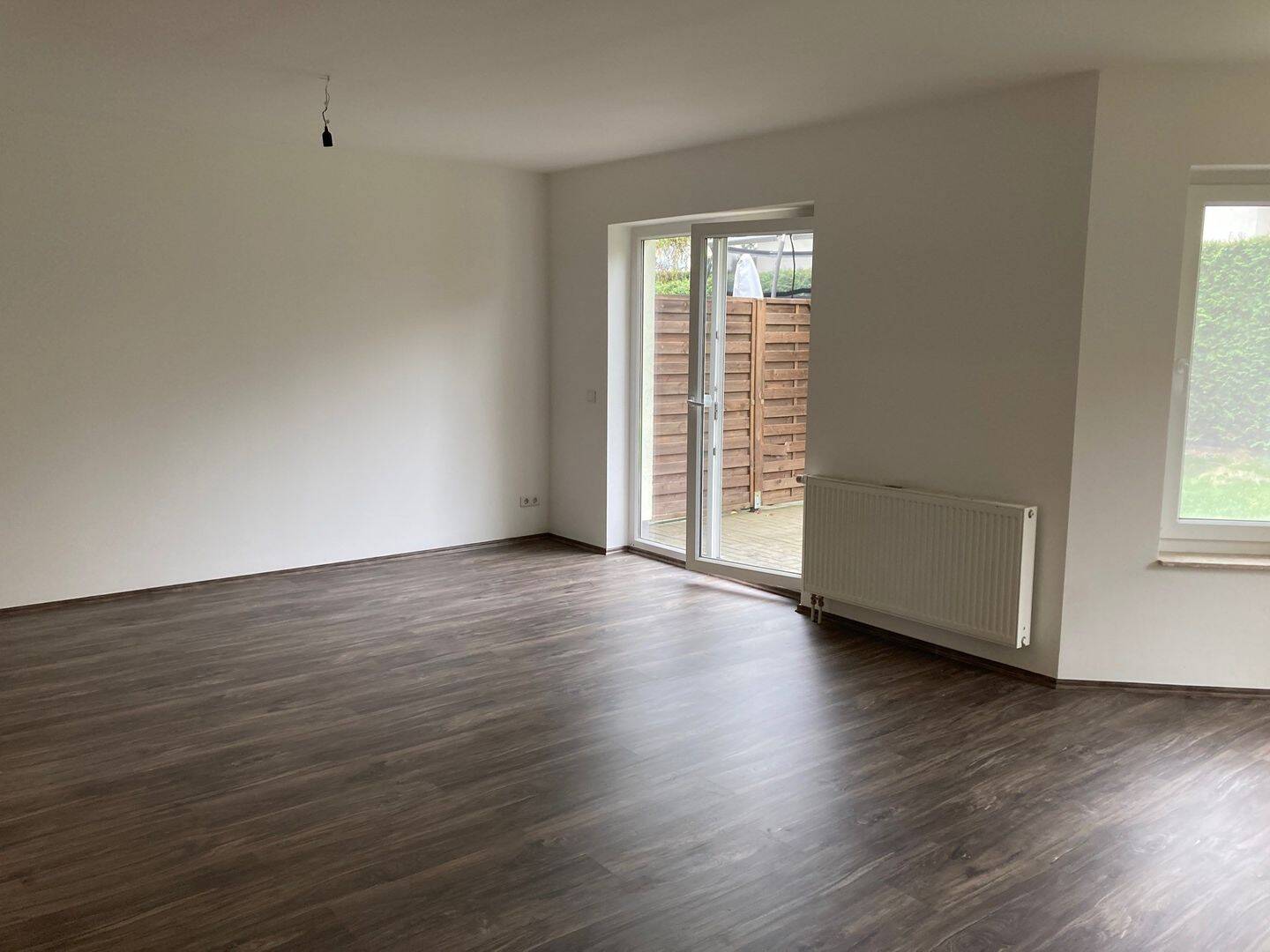 Doppelhaushälfte mit Terrasse und kleinem Garten – Chemnitz – Vorschaubild 3