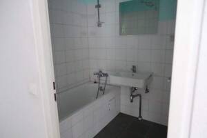 Hier lässt es sich aushalten: günstige 3-Zimmer-Wohnung in einer grünen Wohnanlage – 34132 Kassel – Vorschaubild 7