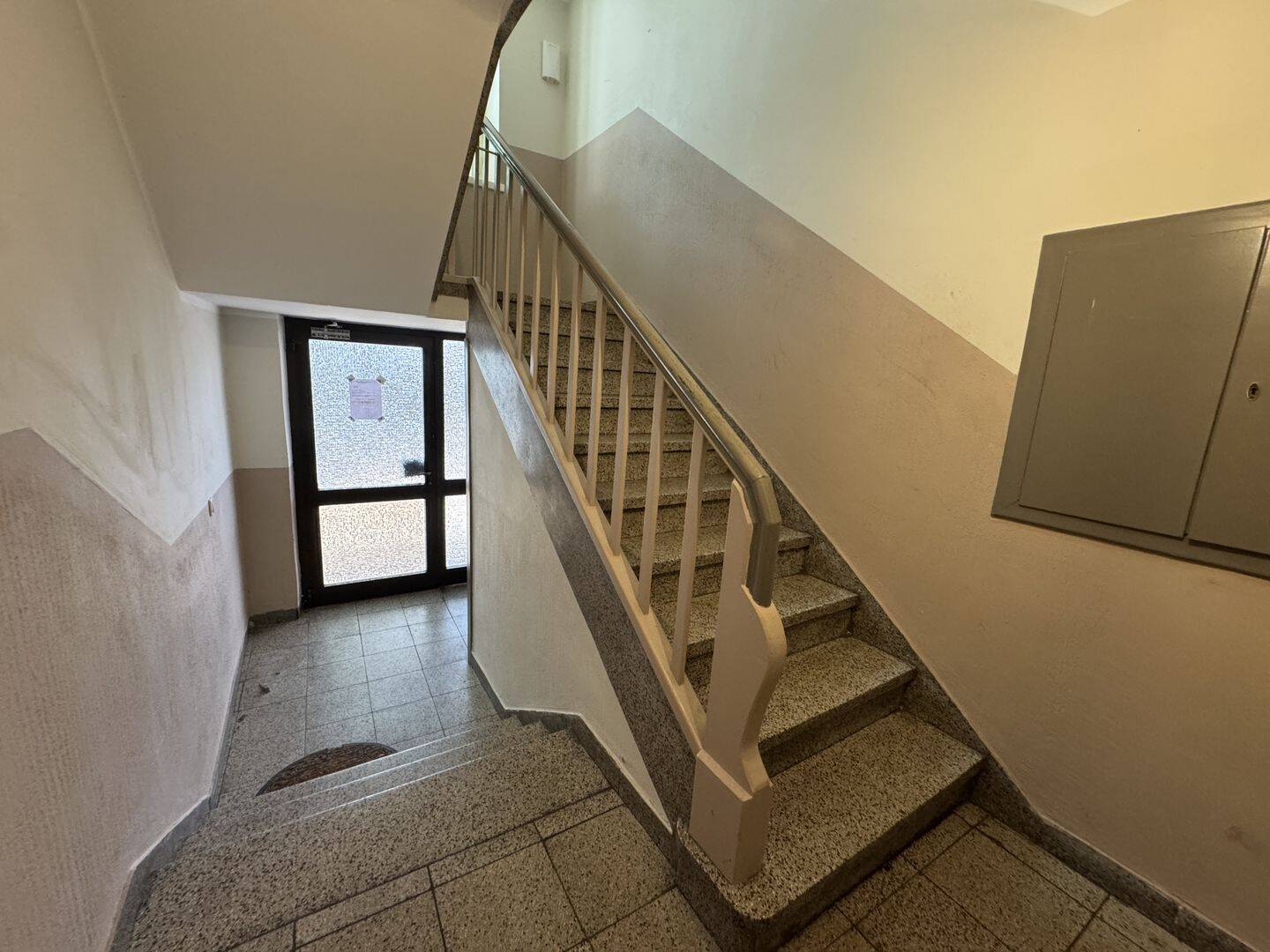 Solide Kapitalanlage: Gepflegtes 7-Familienhaus mit Entwicklungspotenzial – Herne – Vorschaubild 7