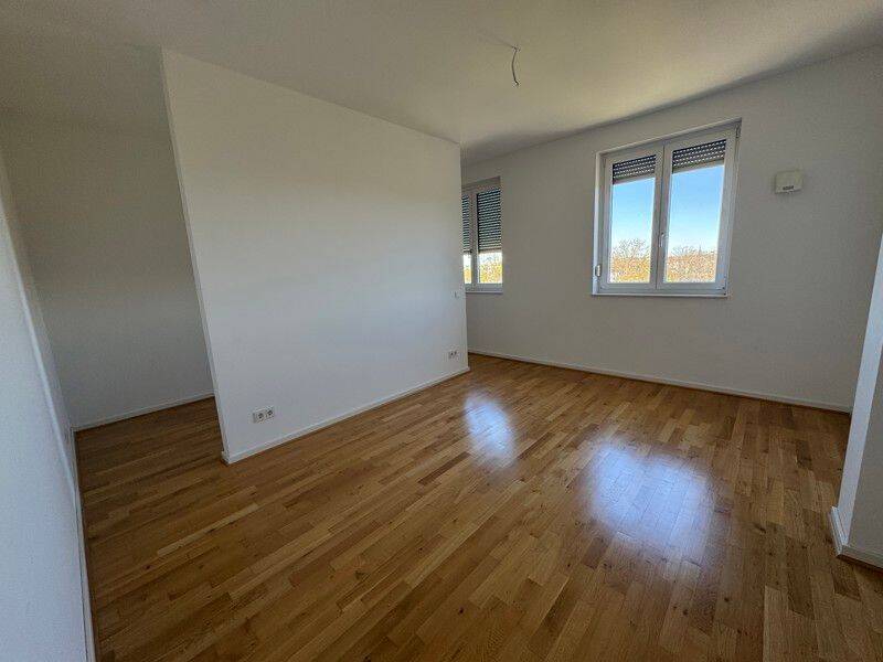 Neue Wohnung, neues Glück! Gut geschnittene 4-Zi.-Wohnung mit EBK, 2 Bädern und Terrasse – Leipzig – Vorschaubild 7