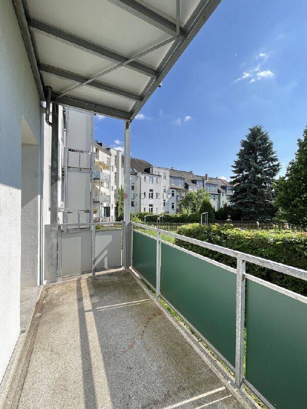 Platz für kleine Füße & große Träume: 4 Zimmer, Sonne, Balkon & Bad mit Extra-Komfort – Chemnitz – Vorschaubild 9