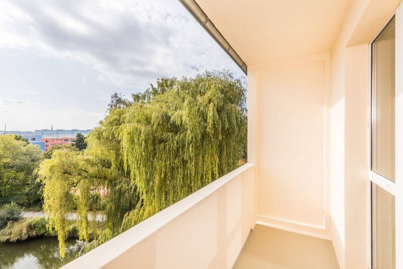 Direkt am Wasser / Modernes Bad / Balkon