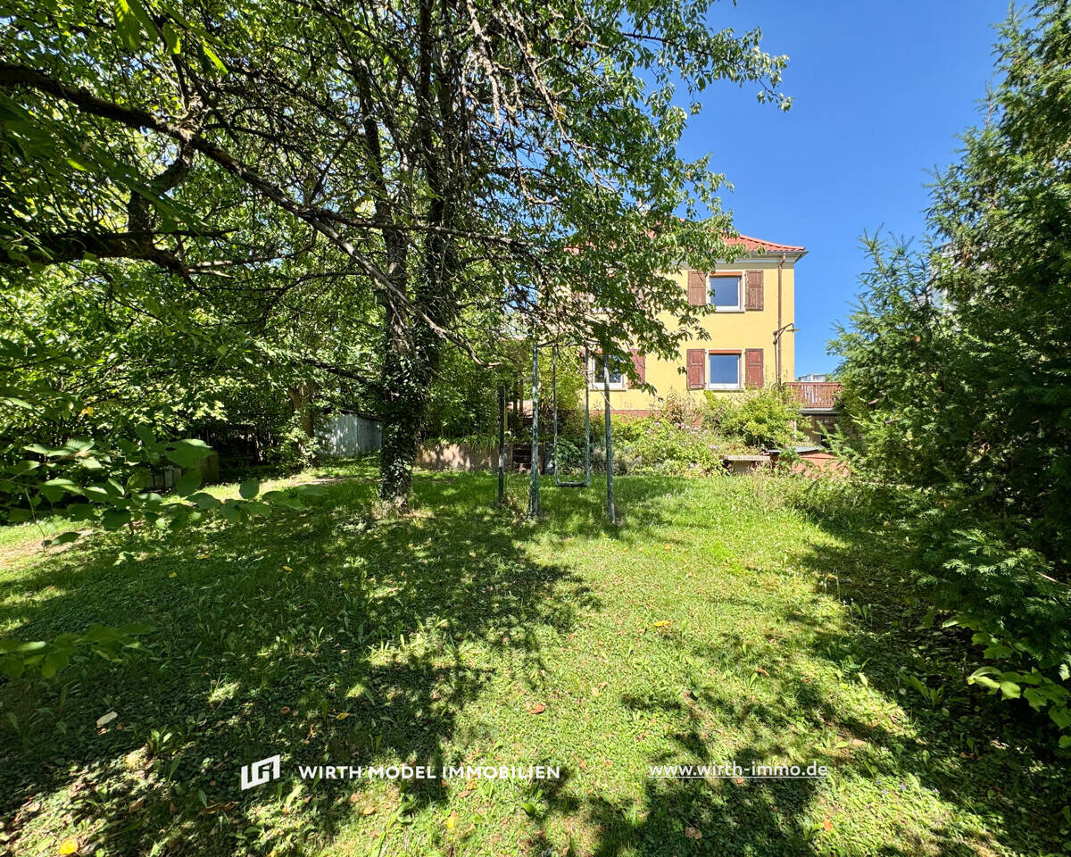 1.139 m² Grundstücksfläche mit Dreifamilienhaus und Doppelgarage an der Haardt – Schweinfurt – Vorschaubild 2