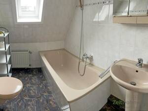 (EF0170_Y) Erfurt: Löbervorstadt, möbliertes Zimmer in schöner Wohnlage im DG mit eigenem Bad, an Wochenendheimfahrer – 99096 Erfurt – Vorschaubild 4