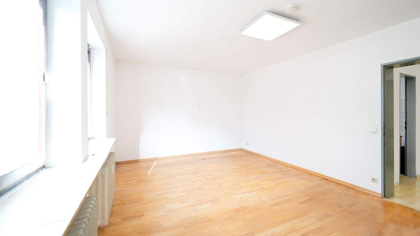 Gut geschnittene 3-Zimmer-Wohnung mit Loggia und Tiefgaragenstellplatz in St. Johannis – Nürnberg – Vorschaubild 6