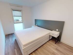 URBAN BASE: Vollmöbliertes 2-Zimmer-Apartment mit EBK, BALKON, ALL-IN-MIETE, UVM. im Wiesbadener Stadtzentrum – 65189 Wiesbaden – Vorschaubild 7