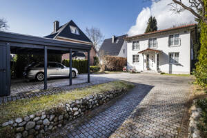 Ruhe, Raum und Stil: Einfamilienhaus mit 6 Zimmern und ca. 762 m² Grundstück – 22397 Hamburg – Vorschaubild 2