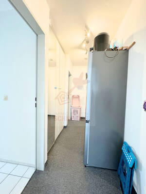 IMMOBILIEN SCHNEIDER - Moosach - schönes 1 Zimmer Appartement mit West-Balkon und Einbauküche – 80992 München – Vorschaubild 3