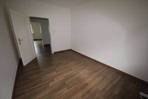Marko Winter Immobilien - Mosbach: Zentral gelegene 5-Zimmer-Wohnung mit Balkon – 74821 Mosbach – Vorschaubild 7