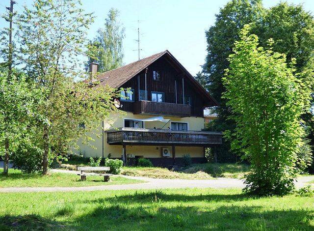 Großzügige 4,5-Zimmer-Wohnung im EG mit Süd-Balkon in Weitnau