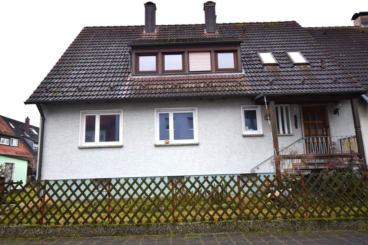 Charmantes Zweifamilienhaus mit großem Garten – Nürnberg – Vorschaubild 3