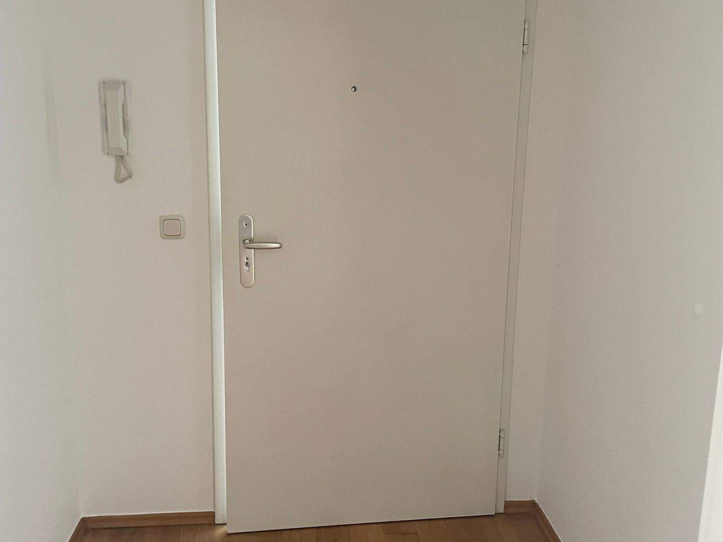 2,5-Zimmer-Galeriewohnung mit Balkon, Einbauküche und Tiefgaragenstellplatz – Nürnberg – Vorschaubild 6