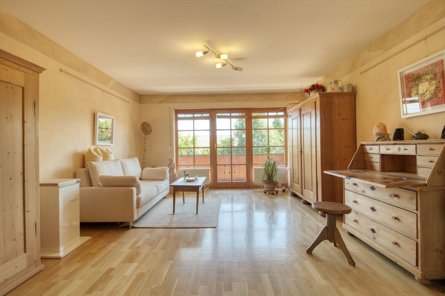 Attraktive 2-Zimmer Wohnung (auch als stilles Gewerbe nutzbar)