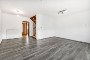 Bremen-Kattenesch: Reihenmittelhaus mit Garage in familienfreundlicher und ruhiger Wohnlage – 28277 Bremen – Vorschaubild 7