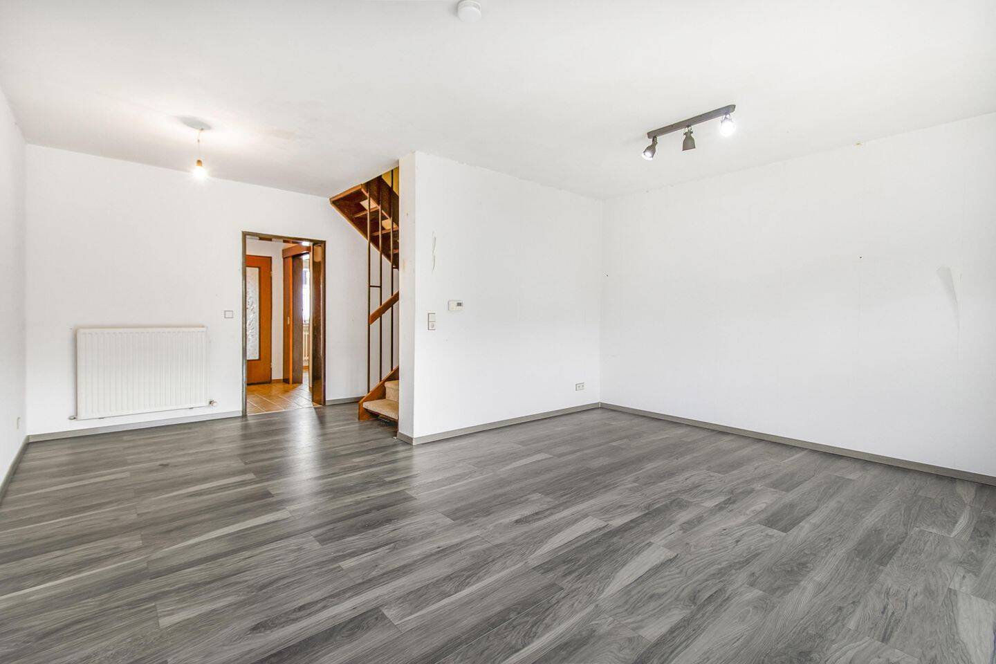 Bremen-Kattenesch: Reihenmittelhaus mit Garage in familienfreundlicher und ruhiger Wohnlage – Bremen – Vorschaubild 7