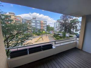Topgepflegte, moderne 2-Zimmer-Wohnung mit Einbauküche, Balkon und Außenstellplatz in Velbert-Mitte – 42551 Velbert – Vorschaubild 3