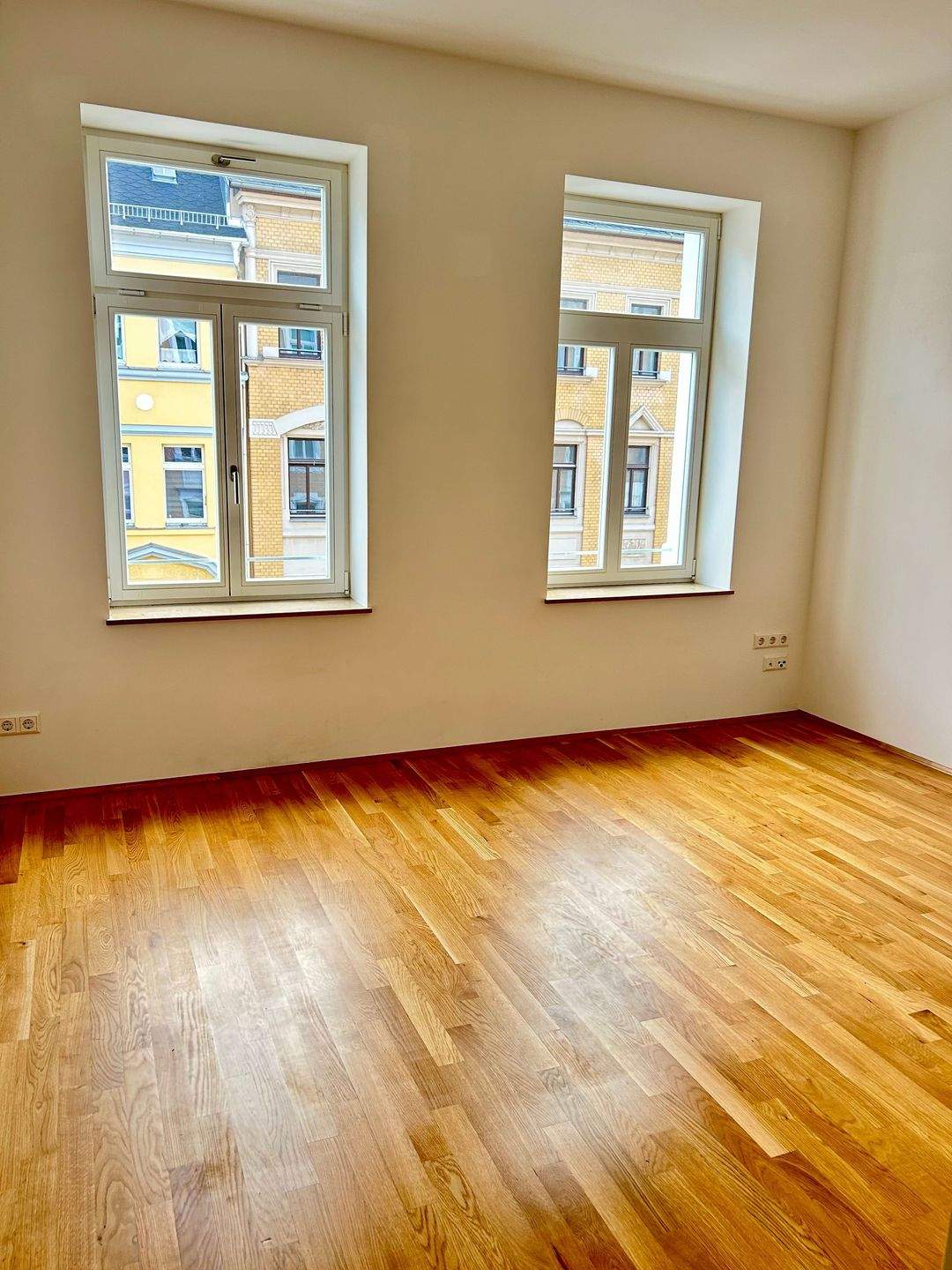 EXKLUSIVE Wohnung mit Parkett, Fußbodenheizung, Balkon und Lift!!! – Chemnitz – Vorschaubild 4