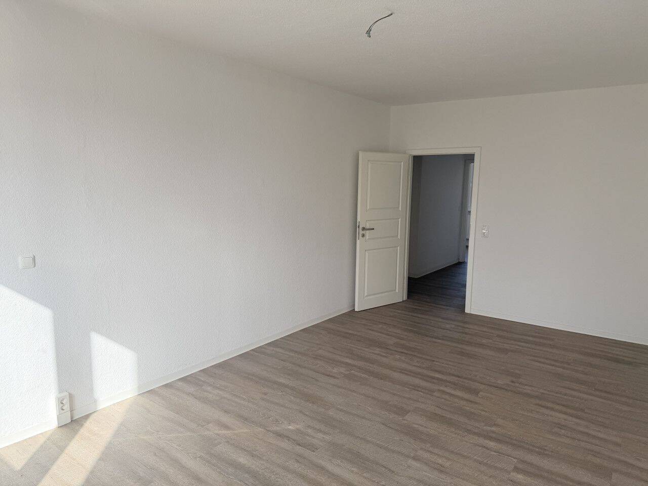 Hochwertig sanierte 3-Raumwohnung mit Balkon! – Magdeburg – Vorschaubild 8