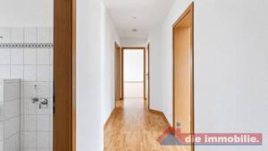 ***Wohnen über den Dächern von Sudenburg - 3-Zimmer-Dachgeschosswohnung mit Dachterrasse, Einbauküche & Stellplatz*** – 39112 Magdeburg – Vorschaubild 2