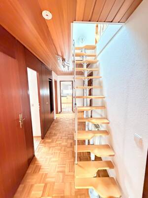 Charmante 3,5 Zimmer DG Wohnung mit ausgebauter Bühne in Bad Cannstatt – 70374 Stuttgart – Vorschaubild 6