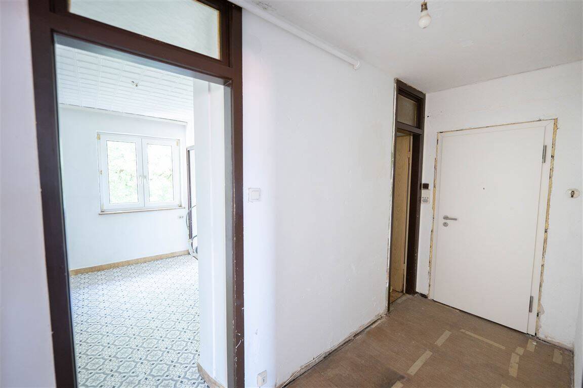 Stuttgart-Mitte | Attraktive 3-Zimmer-Wohnung mit Potenzial im begehrten Kernerviertel – Stuttgart – Vorschaubild 2