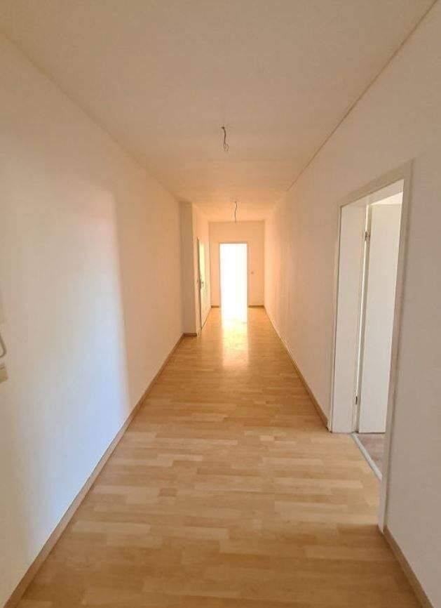 Wäre das was? Attraktive Drei-Zimmer-Wohnung – Chemnitz – Vorschaubild 2
