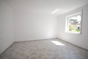 * helle und sehr schöne 2-Zimmer-Wohnung in ruhiger und grüner Lage * – 1326 Dresden – Vorschaubild 7