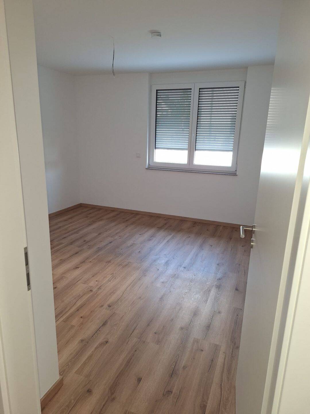 Erstbezug 3 Zi-Wohnung mit Terrasse und Garten – Roßtal – Vorschaubild 4