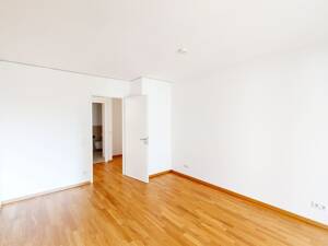 Urbanes Wohnen: 2 Zimmer mit Loggia in toller Lage – 60311 Frankfurt am Main – Vorschaubild 9