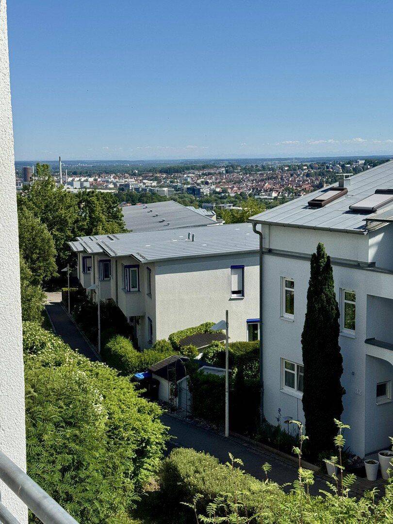 Moderne und provisionsfreie Wohnung am Eselsberg mit Süd-Balkon und Uni-Nähe