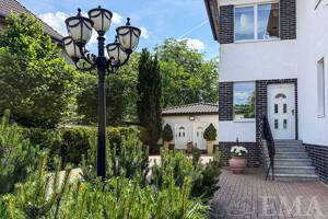Ein Zuhause mit Perspektive - Einfamilienhaus auf drei Ebenen mit Pool und Nebengebäude – 12555 Berlin – Vorschaubild 5