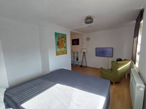 Voll möbliertes Luxus-Apartment mit Aufzug - saniert, vermietet und sofort rentabel – 45326 Essen – Vorschaubild 3