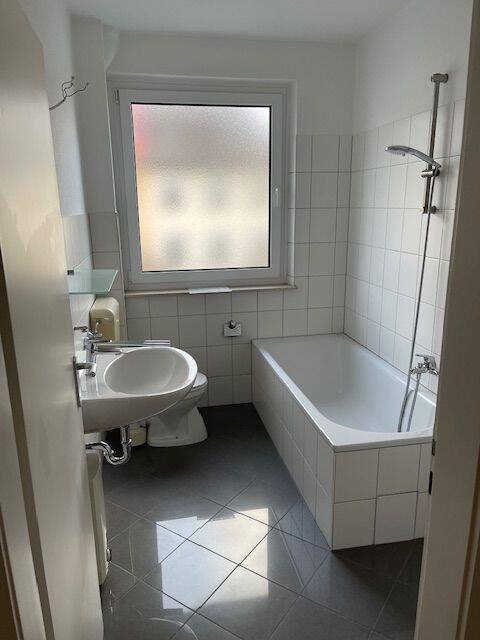 3,5 ZKB-Wohnung mit Südbalkon Nähe Aschrottpark – Kassel – Vorschaubild 4