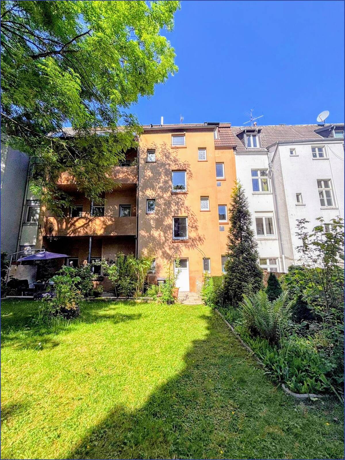 *Kapitalanleger aufgepasst* Attraktives 8-Familienhaus in Essen-Frohnhausen – 45144 Essen – Bild 1 von 9