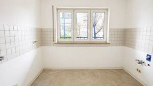 Gemütliche 2-Zimmer-Wohnung mit Balkon, Aufzug und Tiefgaragenstellplatz in Dresden-Löbtau – 1159 Dresden – Vorschaubild 6