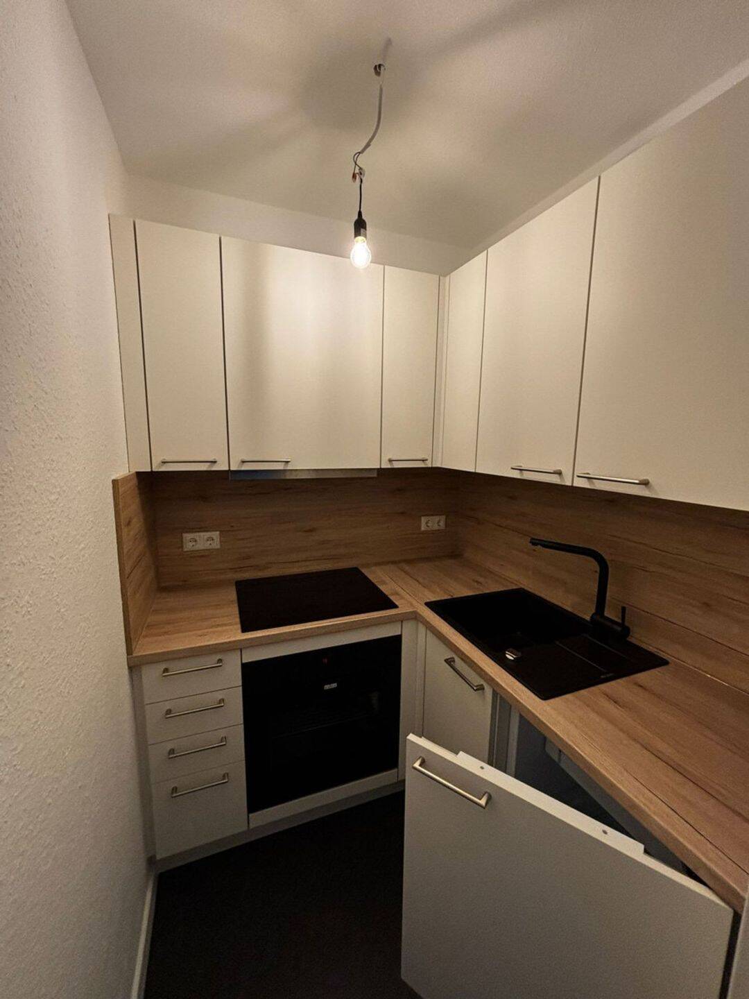 Gemütliche 1- Zimmer-EG-Wohnung mit Terrasse in Wuppertal-Röttgen – Wuppertal – Vorschaubild 2