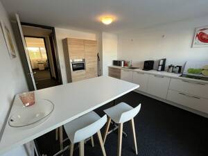 Großzügige 4 Zimmer Wohnung in Singen in Top Lage zu vermieten – 78224 Singen (Hohentwiel) – Vorschaubild 2