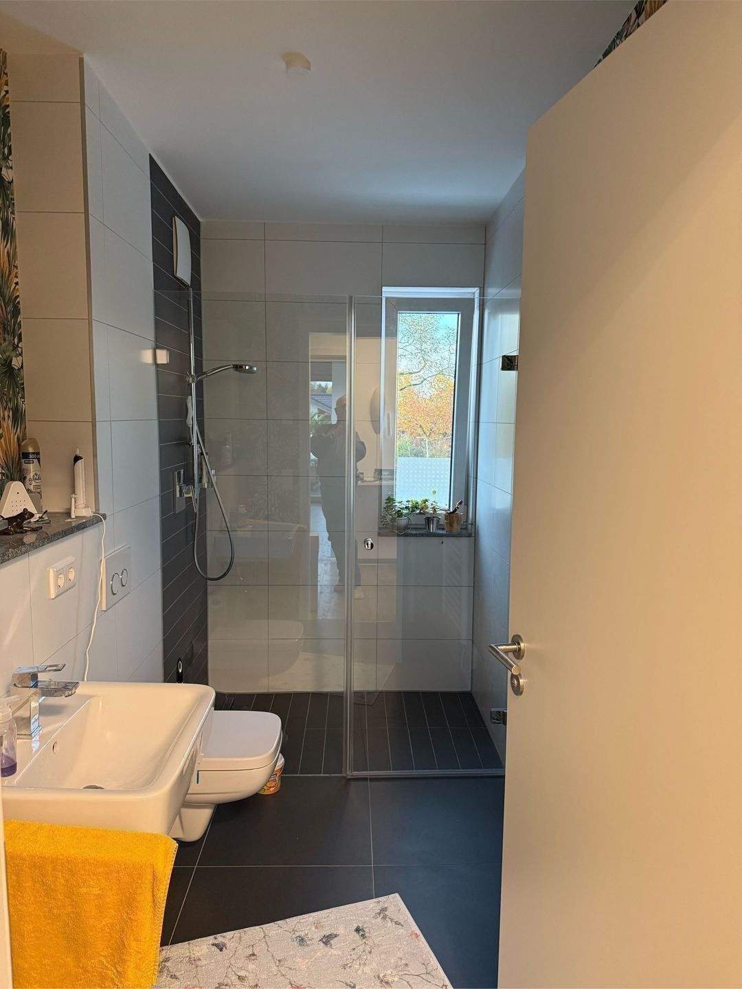 Traumhafte Penthousewohnung in nicht duplizierbarer Lage zum Nordpark gelegen ! Große Terrasse 2 Stellplätze in der TG ! – Mönchengladbach – Vorschaubild 8
