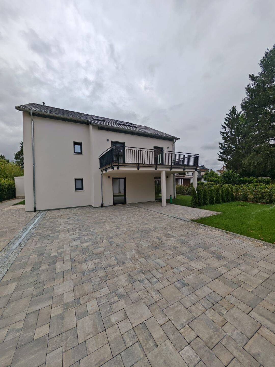 Exklusive 4-Zimmer-Neubauwohnung mit Garten in Nürnberg