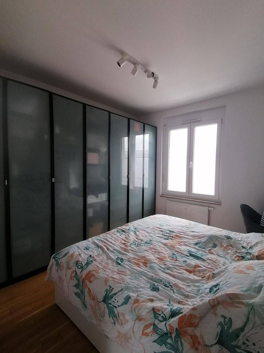 Helle 3-Zimmer-Penthouse-Wohnung (71,2 m²) mit Traumblick und Balkon – München – Vorschaubild 8