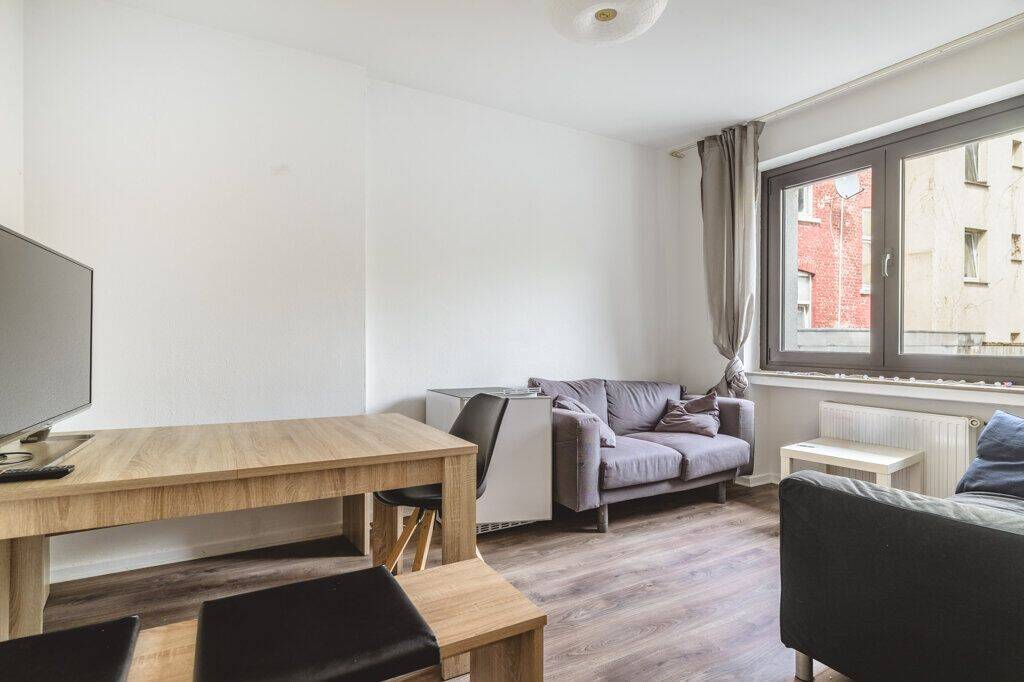 An Aachens schönem Lindenplatz gelegen. Ansprechendes Wohn-und Geschäftshaus in sehr ruhiger Lage – Aachen – Vorschaubild 4
