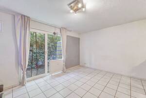 Kompakt, vermietet, attraktiv - 1-Zimmer-Wohnung mit Terrasse und Tiefgaragenstellplatz – 73230 Kirchheim unter Teck – Vorschaubild 4