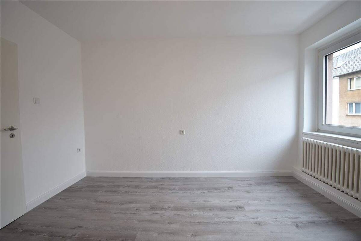 DU-Meiderich! Renovierte 3-Zimmer-Whg zu vermieten – 47137 Duisburg – Bild 1 von 9