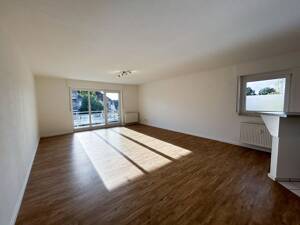 Große und helle 1-Zimmer-Wohnung im 2. Obergeschoss, mit Küchenzeile, Balkon & Stellplatz – 33102 Paderborn – Vorschaubild 5