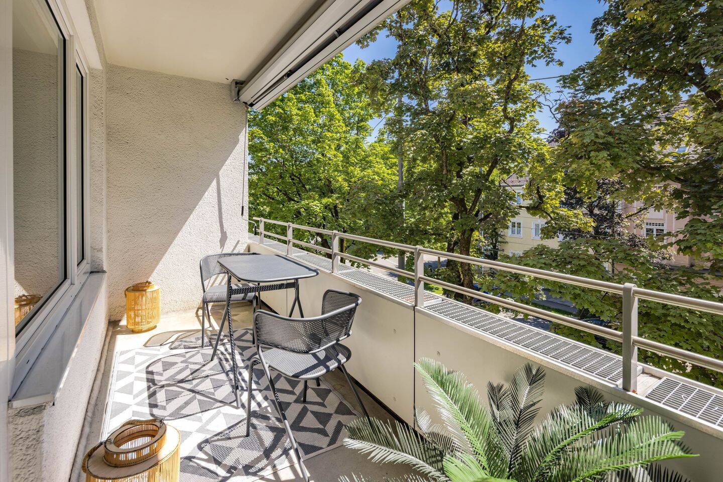 Mittendrin in Schwabing. 3-Zimmer-Wohnung mit City-Vibe und Potenzial. – München – Bild 1 von 9
