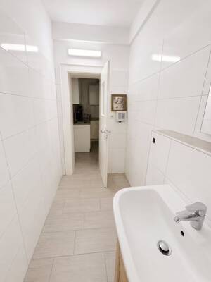Moderne kernsanierte 2-Zimmer-Wohnung zentral - Dein Zuhause – 40231 Düsseldorf – Vorschaubild 6