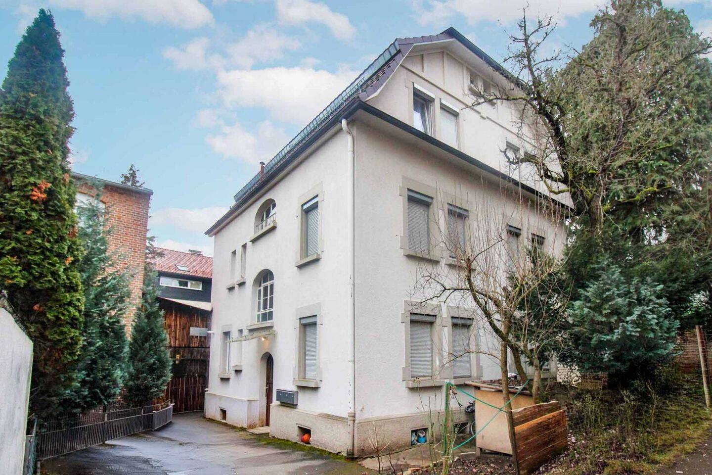 Vorteilhafte Gelegenheit: MFH mit 3 WE und Wertsteigerungspotenzial in Citylage