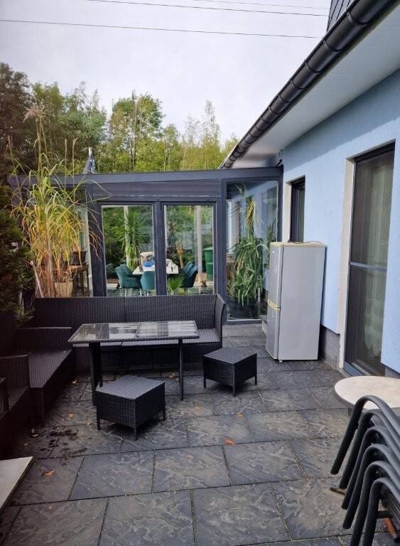EINFAMILIENHAUS MIT WINTERGARTEN, KAMIN UND FUßBODENHEIZUNG AM RANDE VON CHEMNITZ – Hartmannsdorf – Vorschaubild 7